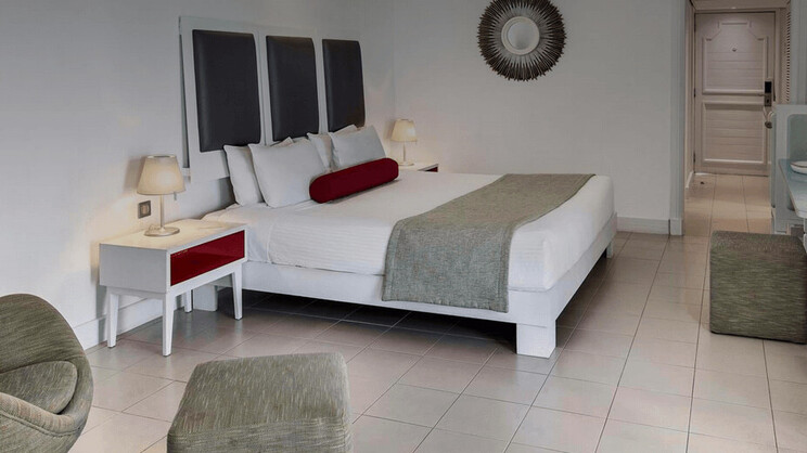 Deluxe Sea Facing Room 